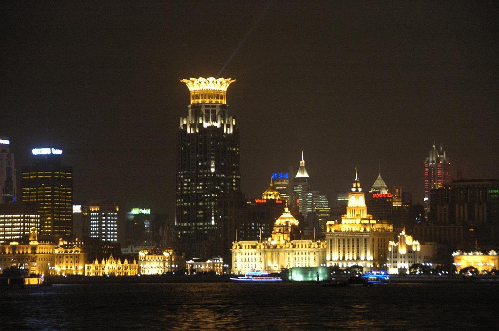 P2007110157.jpg - Shanghai by night. De Bund.